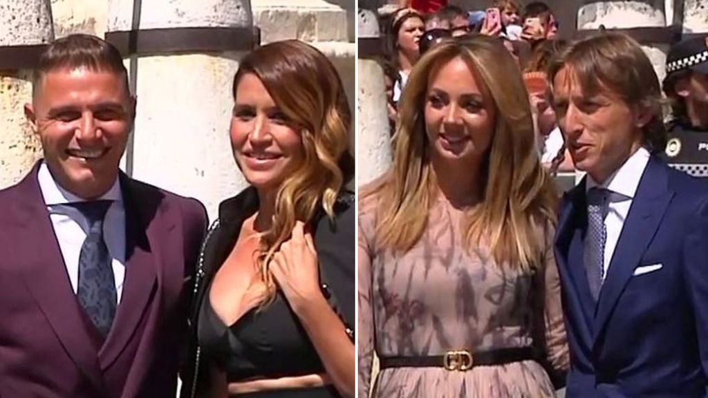 Joaquín, Beckham, Modric, Roberto Carlos... La llegada de los futbolistas a la boda de Ramos y Pilar Rubio Joaquín, Beckham, Modric, Roberto Carlos... La llegada de los futbolistas a la boda de Ramos y Pilar Rubio