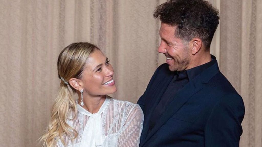 La otra boda del año: Simeone y Carla Pereyra celebran en secreto su boda civil en Buenos Aires