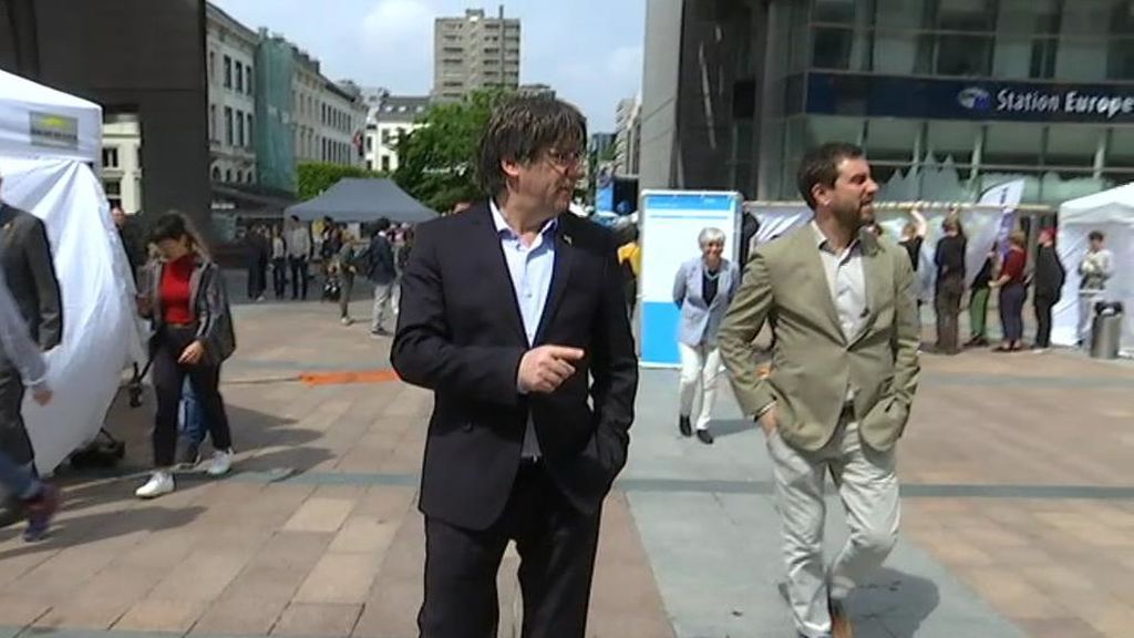 Puigdemont y Junqueras se quedan sin acta de eurodiputados Puigdemont y Junqueras se quedan sin acta de eurodiputados