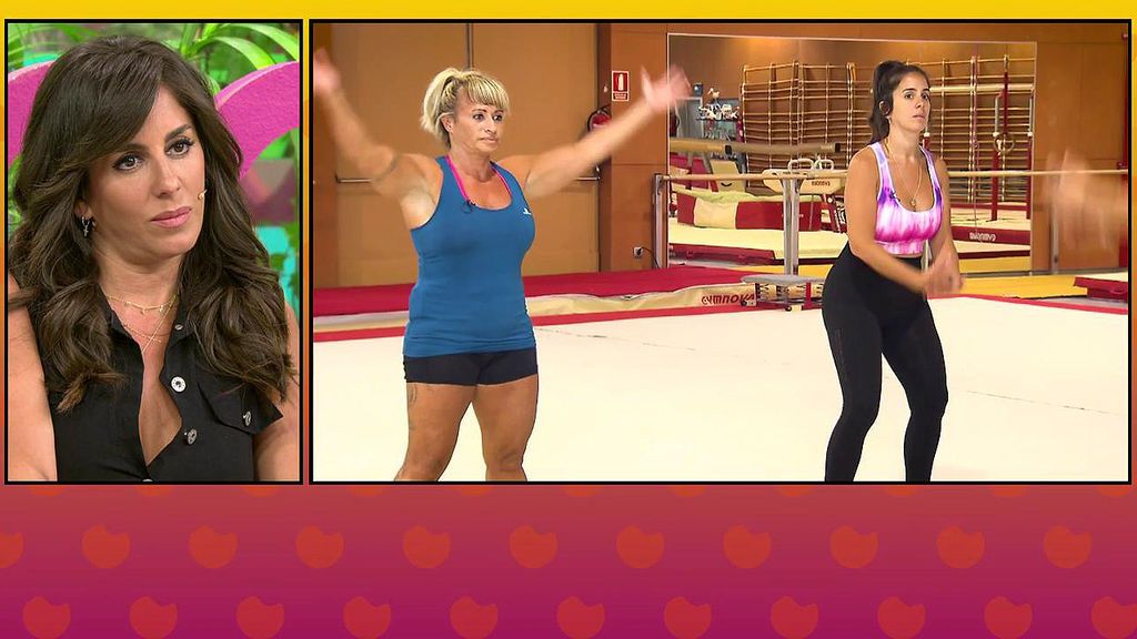 El entrenamiento de Anabel Pantoja en su clase de gimnasia rítmica