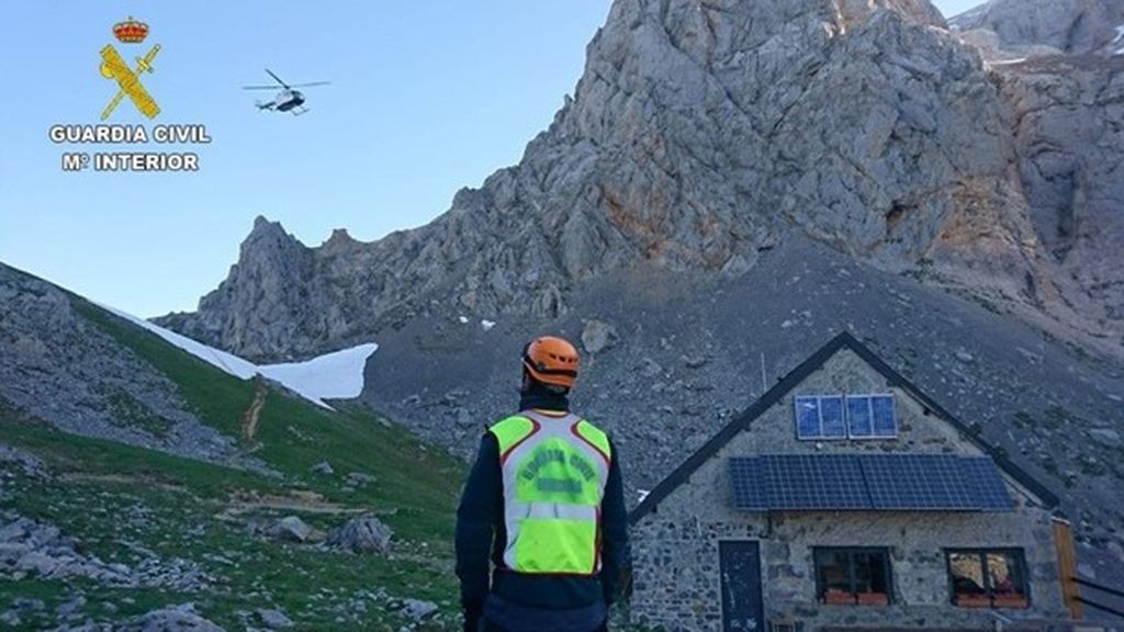 Buscan a un menor de 13 años en la vertiente leonesa de los Picos de Europa Buscan a un menor de 13 años en la vertiente leonesa de los Picos de Europa