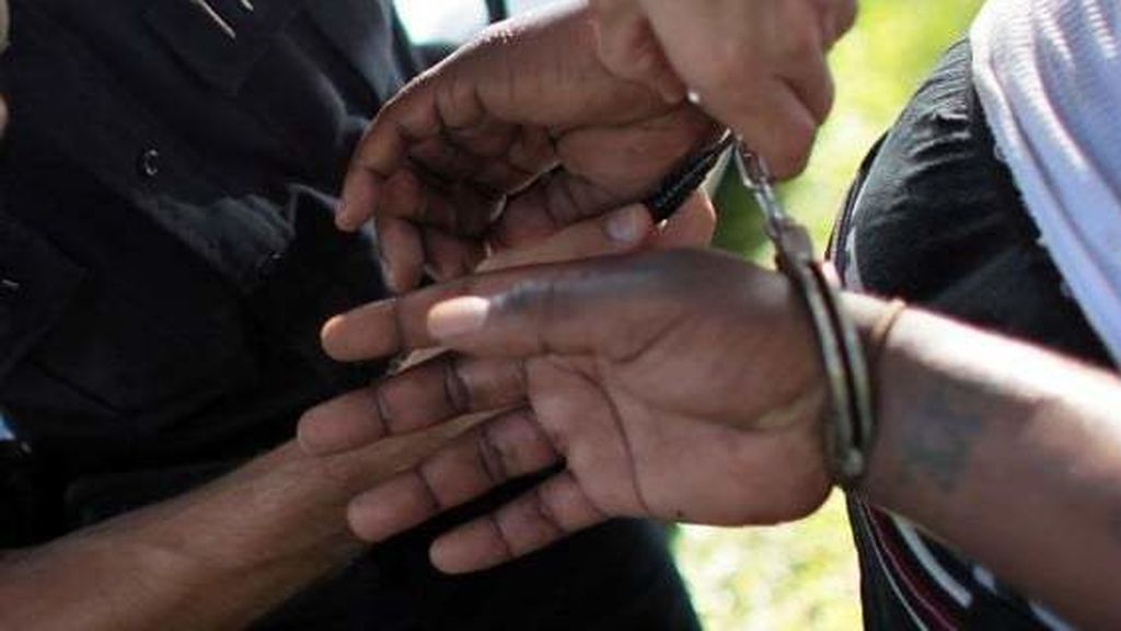 Un bloguero, detenido por difundir las imágenes de tres policías muertos en un ataque de Al Shabaab Un bloguero, detenido por difundir las imágenes de tres policías muertos en un ataque de Al Shabaab