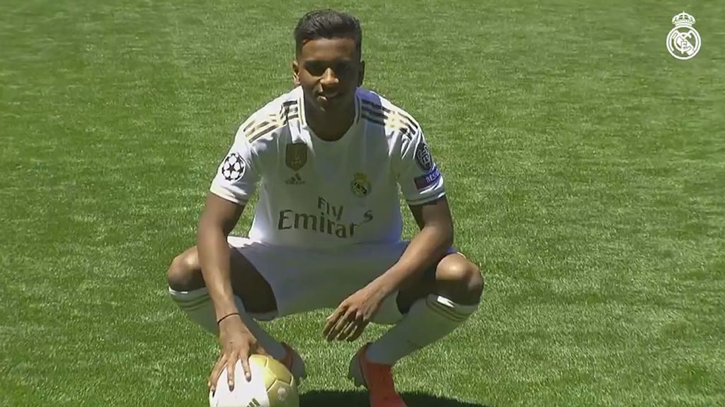Rodrygo: "Espero dar muchas alegrías en el Real Madrid" Rodrygo: "Espero dar muchas alegrías en el Real Madrid"
