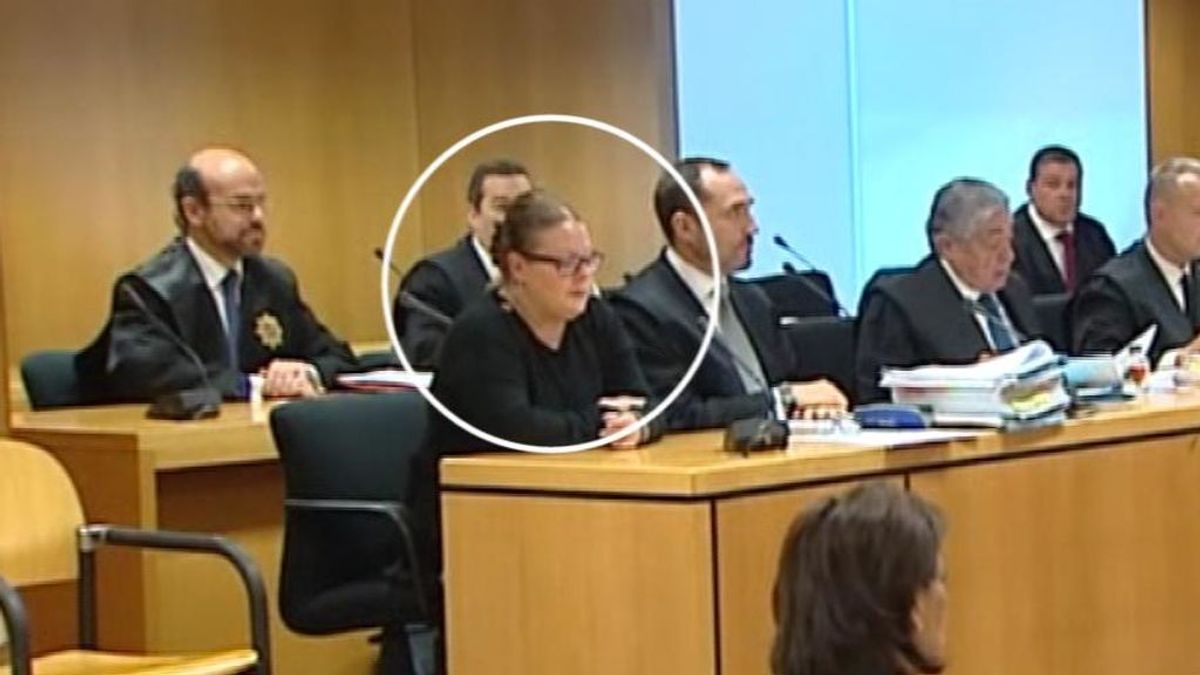 "Nunca sería capaz de quitarle la vida a nadie" asegura la auxiliar de enfermería acusada de asesinar a dos ancianas "Nunca sería capaz de quitarle la vida a nadie" asegura la auxiliar de enfermería acusada de asesinar a dos ancianas