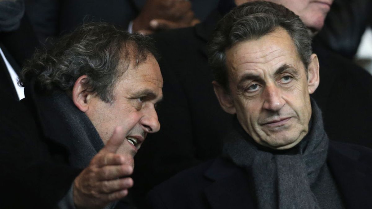 La perdición de Platini: el desayuno entre jeques y Sarkozy que decidió el Mundial y el futuro del PSG La perdición de Platini: el desayuno entre jeques y Sarkozy que decidió el Mundial y el futuro del PSG