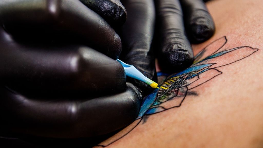 Cómo eliminar un tatuaje