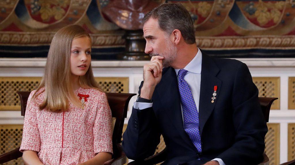 Felipe VI, arropado por la reina Letizia y las infantas Leonor y Sofia en el quinto aniversario de su proclamación como Rey