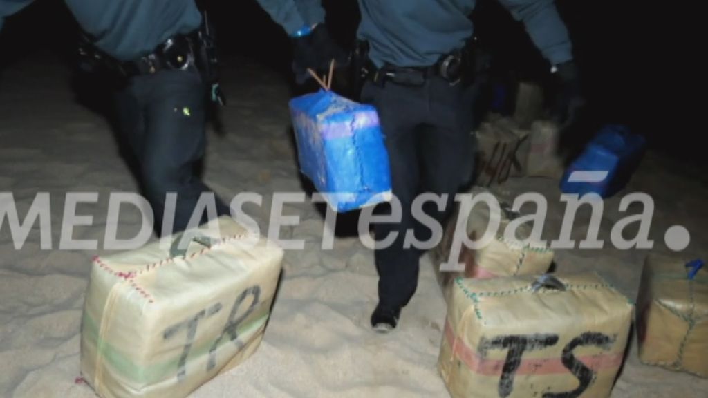 Informativos Telecinco vive 'in situ' la captura de unos narcos en Almería