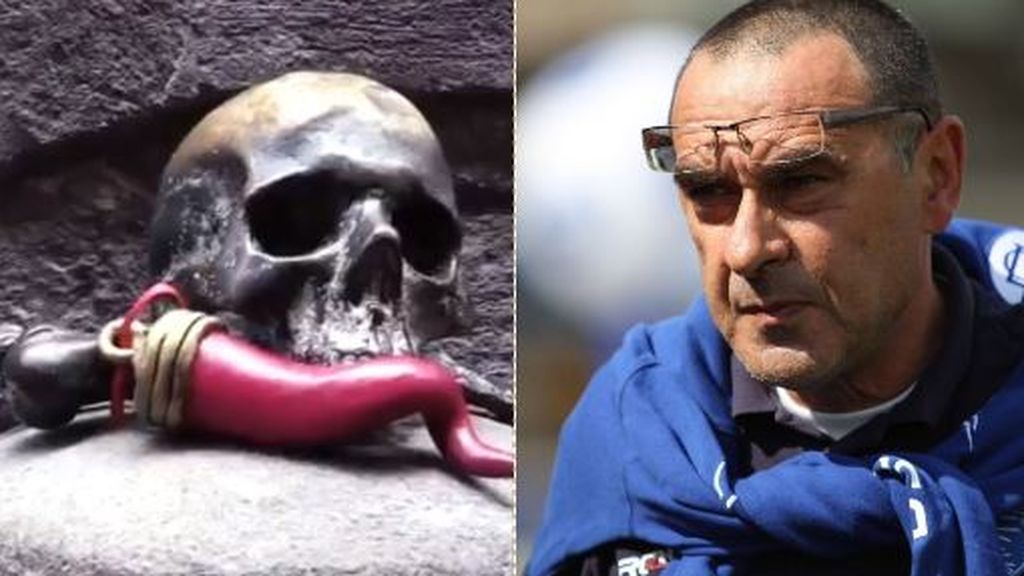 El vídeo envenenado de los seguidores del Nápoles a Sarri en su regreso al Calcio El vídeo envenenado de los seguidores del Nápoles a Sarri en su regreso al Calcio