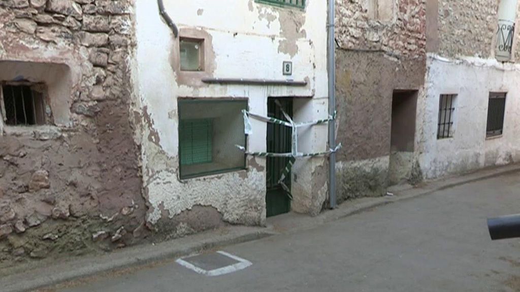 Dos hermanos, imputados por un presunto delito de asesinato tras encontrar el cadáver de su madre en un armario