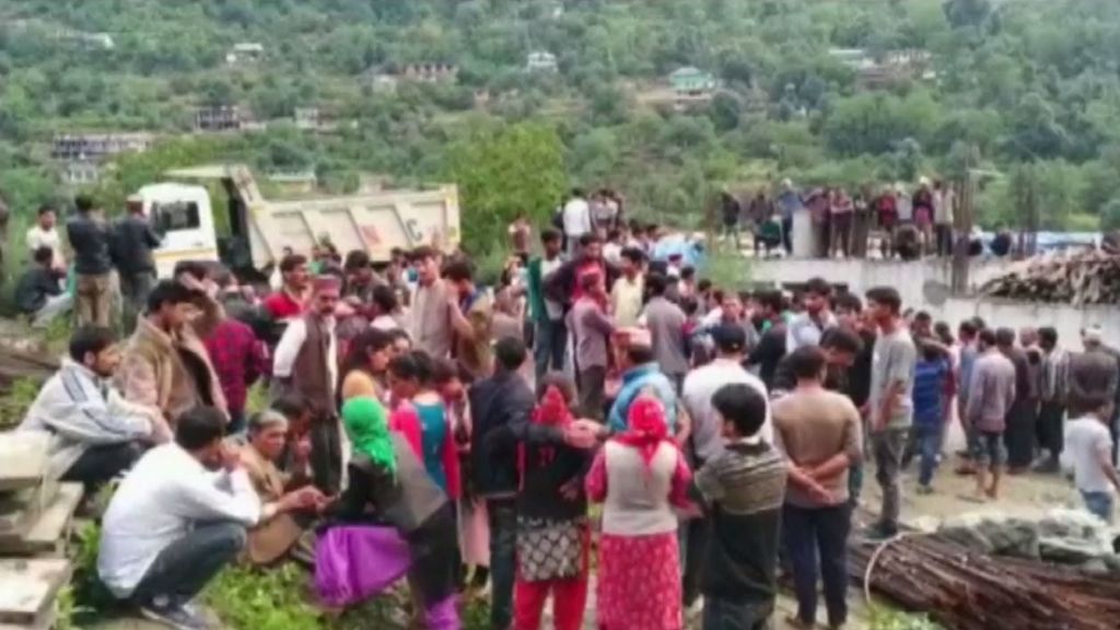 Un accidente de autobús en India deja 30 muertos y 32 heridos