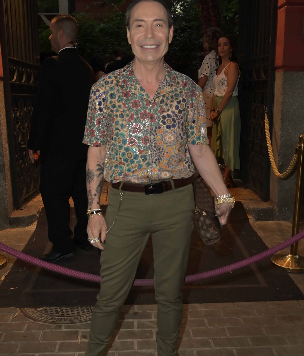 Maestro Joao lució su nuevo tipín en el photocall