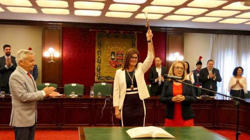 Nuevos alcaldes del PSOE deciden subirse el sueldo Nuevos alcaldes del PSOE deciden subirse el sueldo