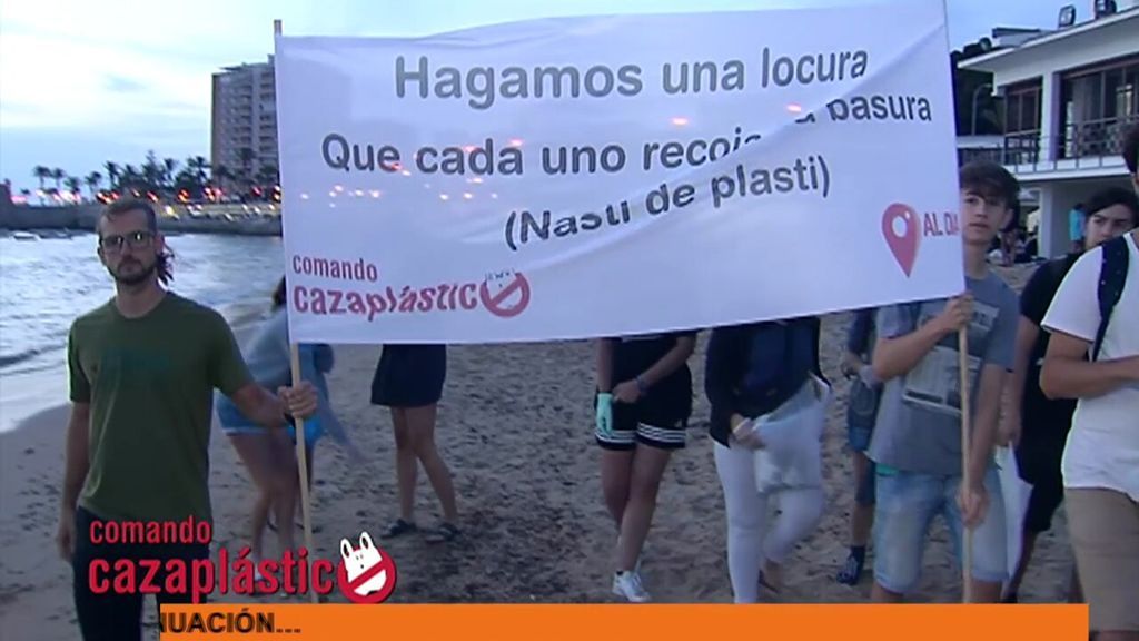 El ‘Comando Cazaplástico’, en las playas españolas para concienciar a reciclar en la noche de San Juan