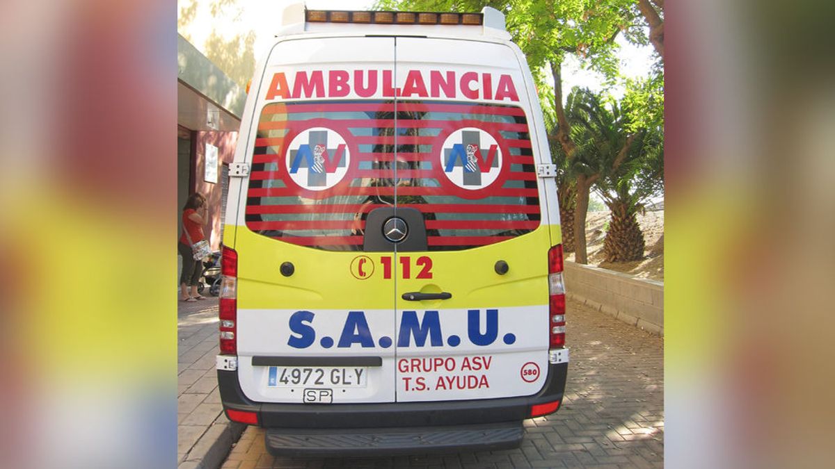 Un niño de tres años, hospitalizado tras sufrir un ahogamiento en una piscina en La Pobla de Farnals, Valencia