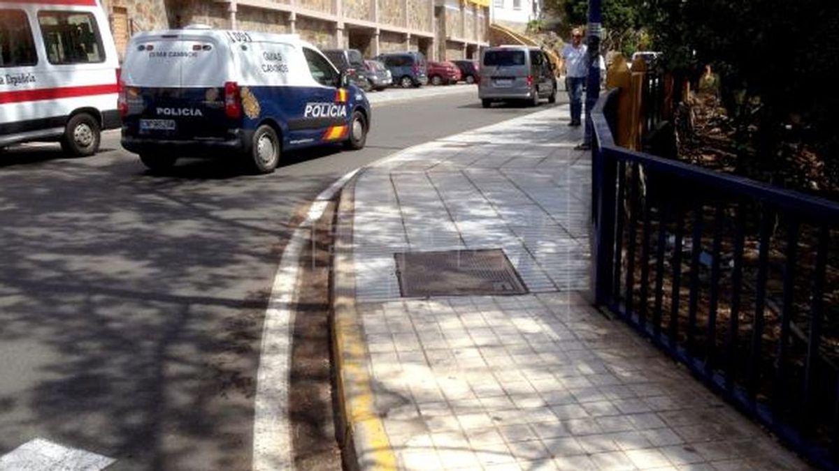 Luto y dolor en Telde por el niño que murió atragantado por un perrito caliente Luto y dolor en Telde por el niño que murió atragantado por un perrito caliente