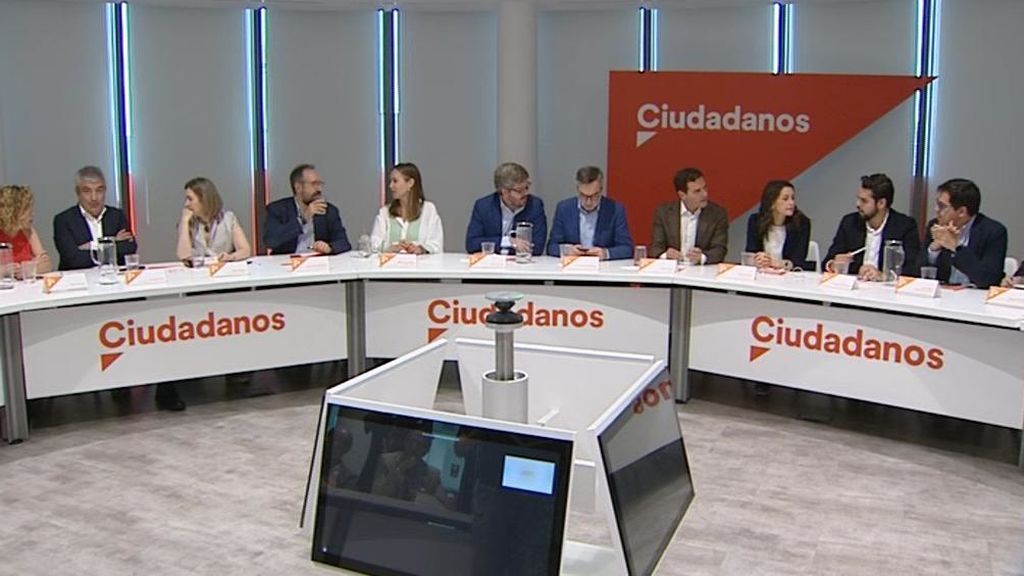 El "no a Sánchez" rompe Ciudadanos El "no a Sánchez" rompe Ciudadanos