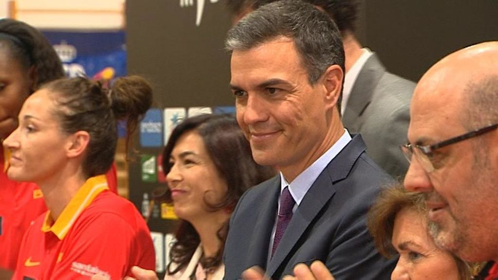 Sánchez confía en que el tiempo y la presión le faciliten la investidura Sánchez confía en que el tiempo y la presión le faciliten la investidura