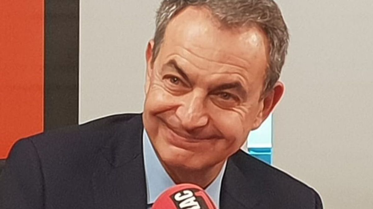 Zapatero vuelve a escena para apoyar la concesión de indultos a los procesados por el 1-Ozap