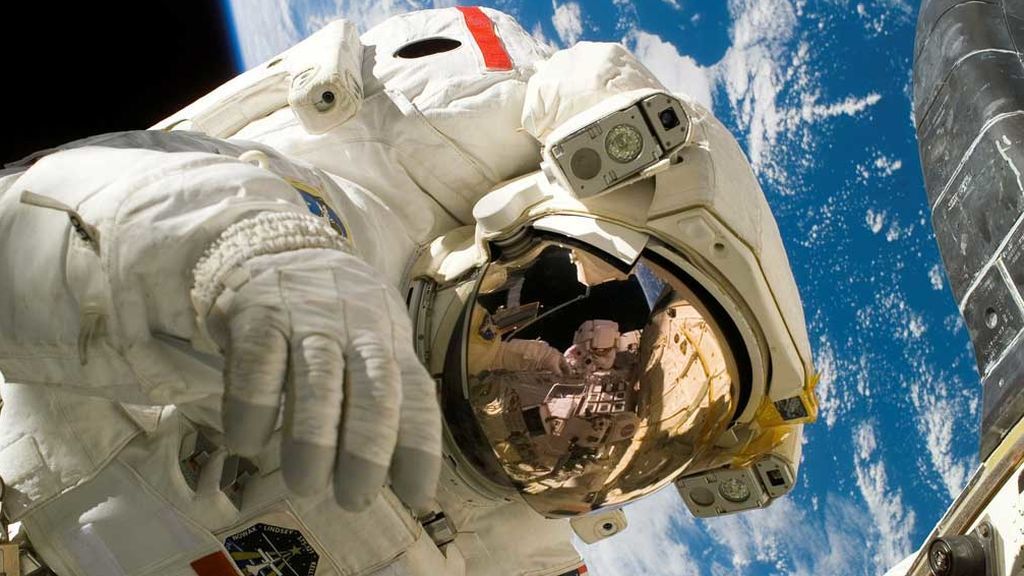 ASTRONAUTA