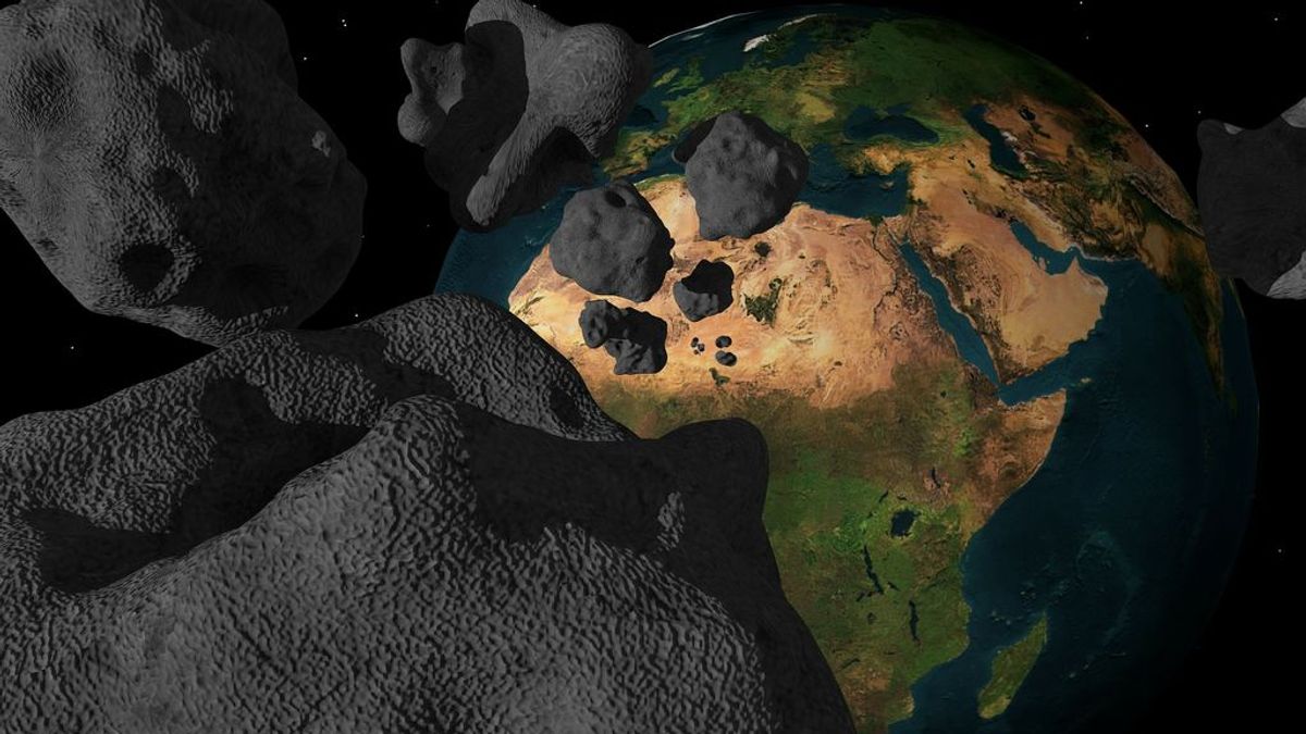 Un asteroide superior a 3 campos de fútbol se acercará a la Tierra este jueves Un asteroide superior a 3 campos de fútbol se acercará a la Tierra este jueves