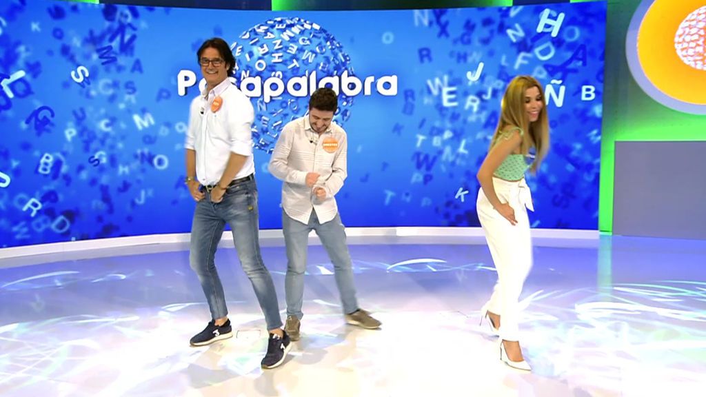 Poty saca a bailar a Natalia y a Orestes