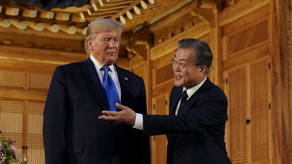 Donald Trump y Xi Jinping, durante la cumbre bilateral celebrada en Japón Donald Trump y Xi Jinping, durante la cumbre bilateral celebrada en Japón