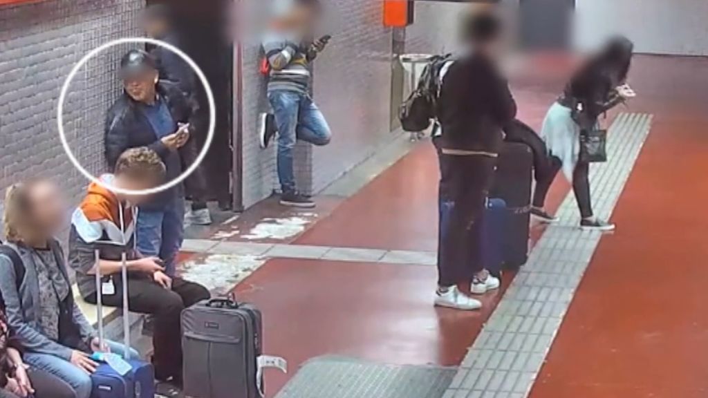 Los Mossos detienen a la banda del escupitajo, un grupo criminal dedicado al hurto masivo
