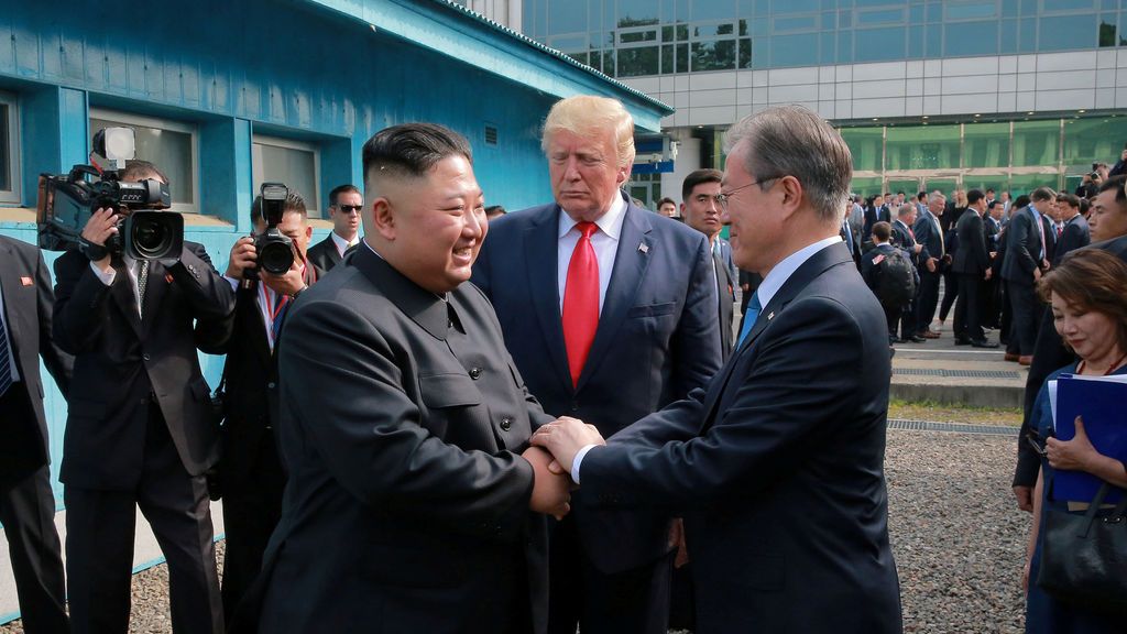 Trump y Kim acuerdan la reanudación de las conversaciones nucleares