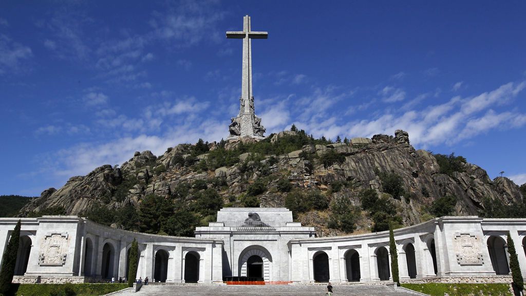 El gobierno se queja al Vaticano por la palabras del nuncio sobre Franco El gobierno se queja al Vaticano por la palabras del nuncio sobre Franco