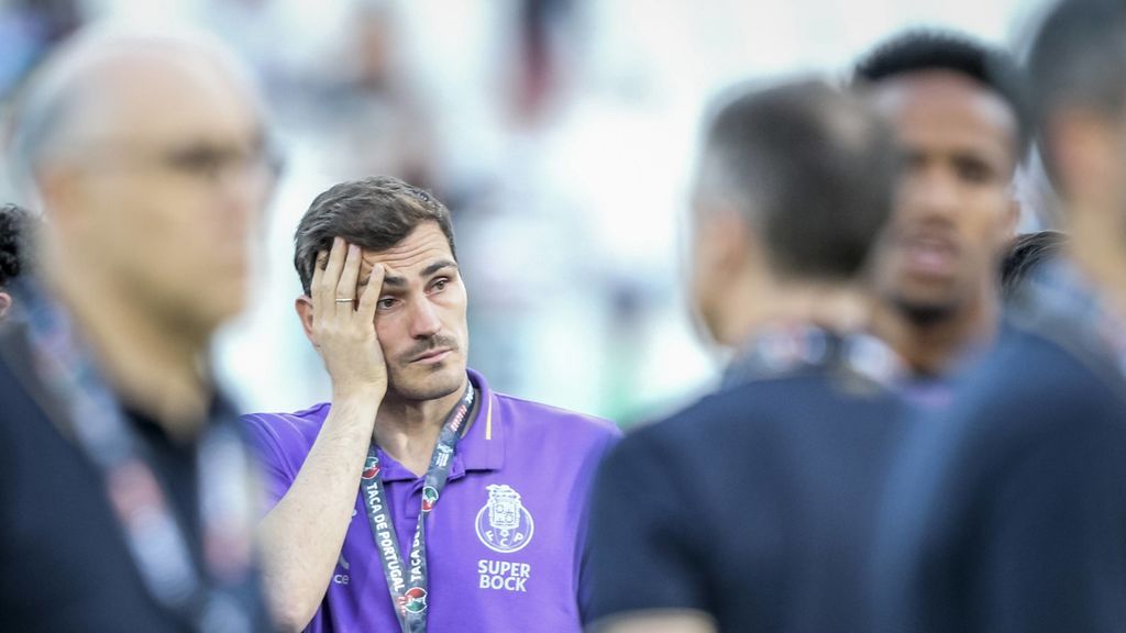 Casillas no acude al segundo entrenamiento del Porto y estudia una oferta para estar en los despachos
