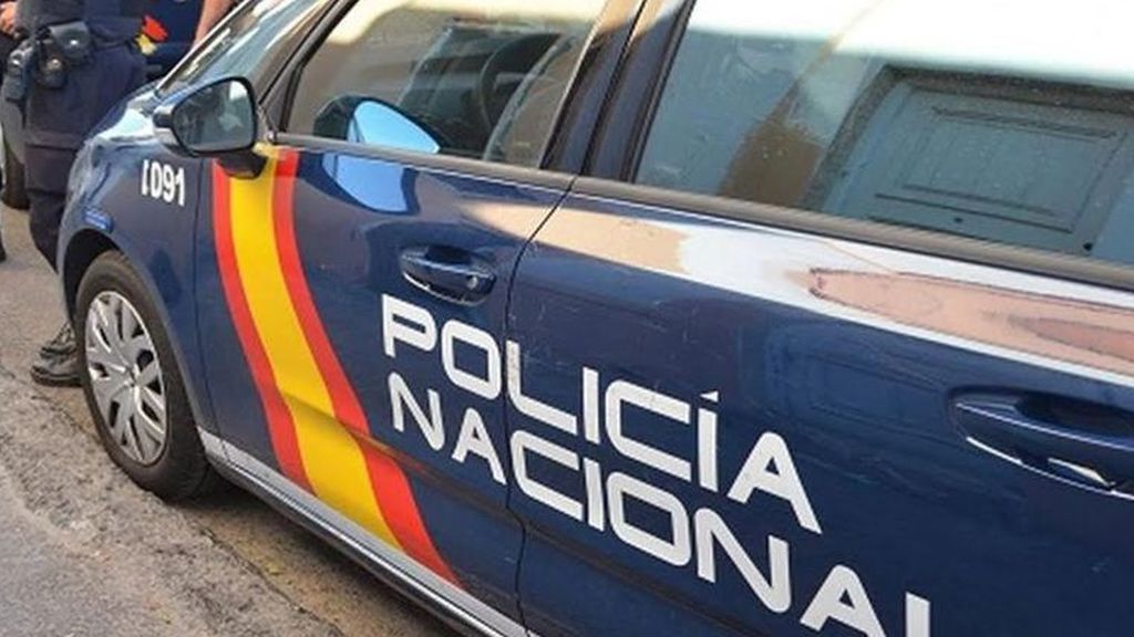 Un hombre mata a su mujer en Córdoba y se entrega a la Policía Nacional en Madrid