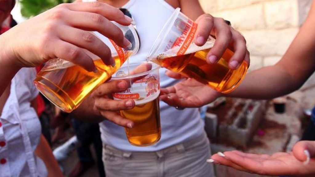 Un senador mexicano propone tomar alguna "cervecita" en horas de trabajo Un senador mexicano propone tomar alguna "cervecita" en horas de trabajo
