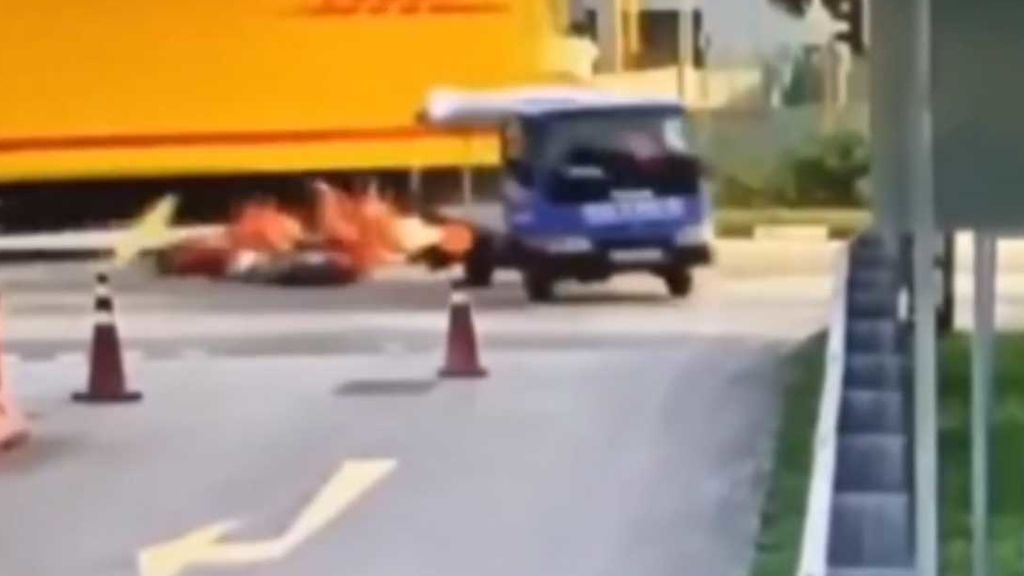 Seis trabajadores salen por los aires en un accidente de tráfico