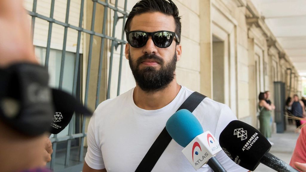 Antonio Manuel Guerrero, de La Manada, pierde definitivamente su condición de militar y guardia civil Antonio Manuel Guerrero, de La Manada, pierde definitivamente su condición de militar y guardia civil