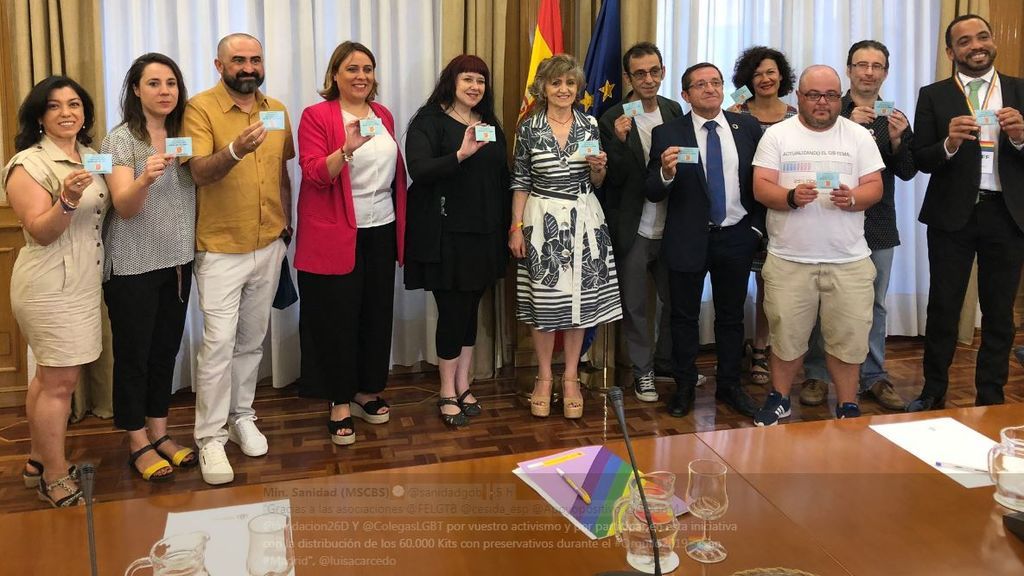 Sanidad regalará 60.000 condones y lubricantes durante la manifestación del Orgullo Gay Sanidad regalará 60.000 condones y lubricantes durante la manifestación del Orgullo Gay