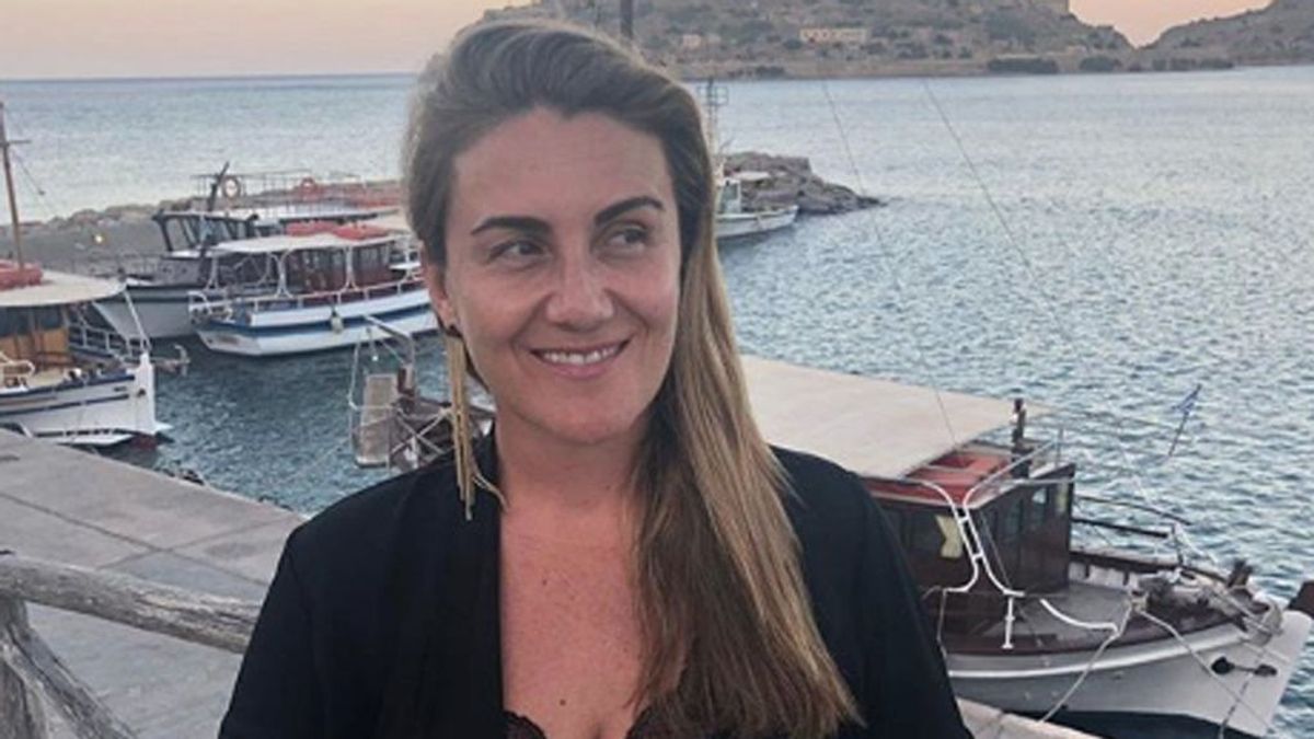 Carlota Corredera y sus románticas vacaciones griegas con su marido: "Cara de felicidad"