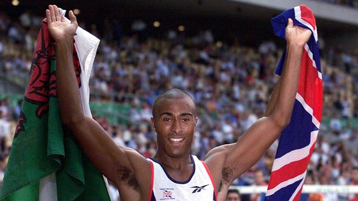 El exvallista Colin Jackson repasa su lucha contra la anorexia antes de las Olimpiadas: "Sentí que estaba sobrepeso y comía demasiado" El exvallista Colin Jackson repasa su lucha contra la anorexia antes de las Olimpiadas: "Sentí que estaba sobrepeso y comía demasiado"