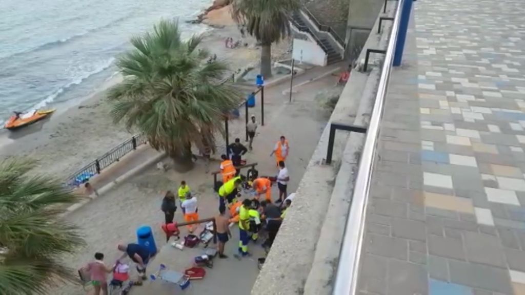 Muere un joven británico al caerse al vacío mientras trataba de hacerse un selfi en Alicante