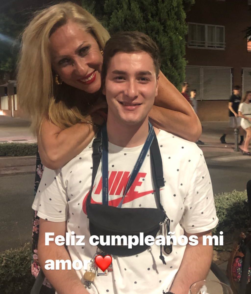 rosapepioficial_64790501_2115202252113739_3990516550573254703_n