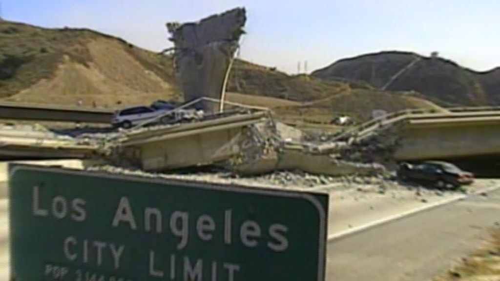 Un seísmo de magnitud 7.1 sacude el sur de California