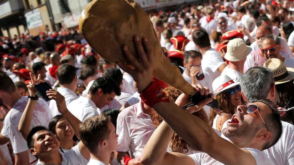 El chupinazo abre los Sanfermines