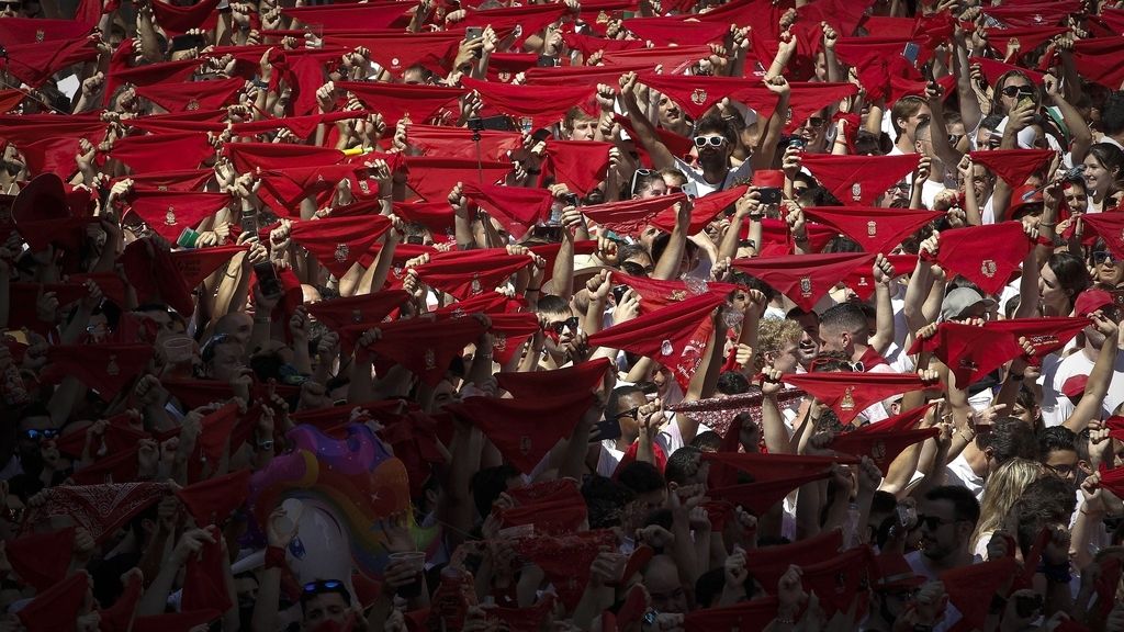 El chupinazo abre los Sanfermines