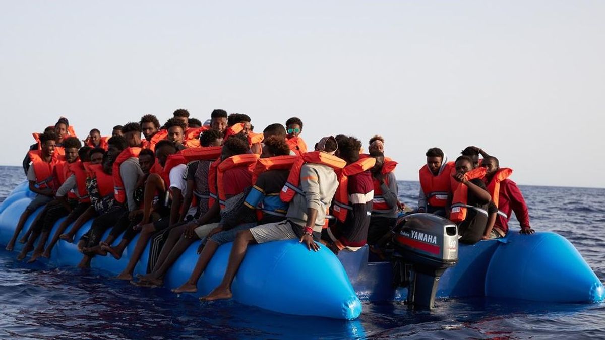 Malta desembarca a tres migrantes del ‘Alan Kurdi’, dos de ellos menores, por emergencia médica