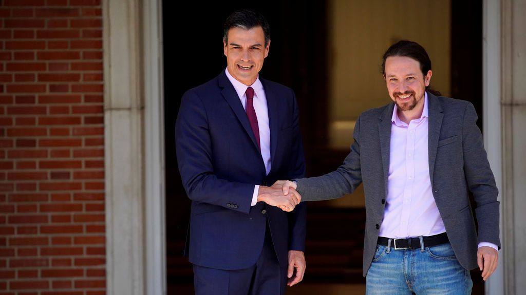 Pedro Sánchez y Pablo Iglesias, instantes antes de su última reunión en La Moncloa Pedro Sánchez y Pablo Iglesias, instantes antes de su última reunión en La Moncloa