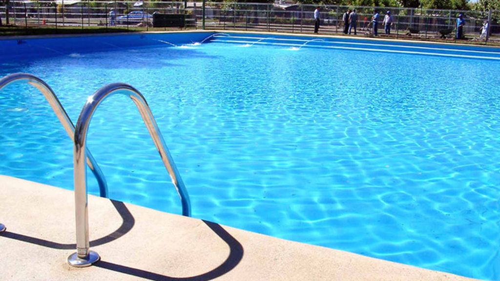 Agresión a una socorrista en Palencia: la joven recriminó a unos bañistas haber incumplido las normas de la piscina Agresión a una socorrista en Palencia: la joven recriminó a unos bañistas haber incumplido las normas de la piscina