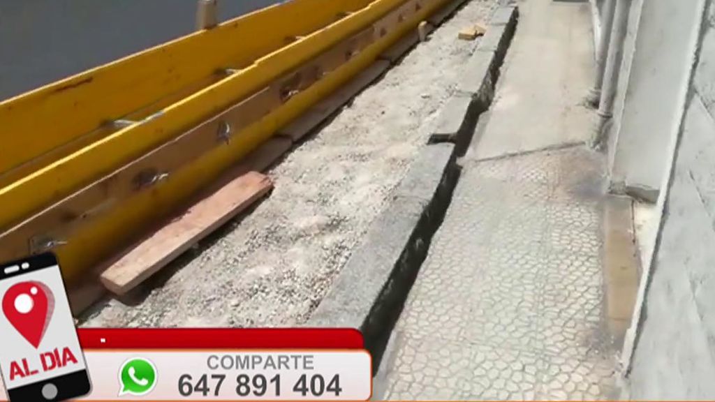 Los vecinos de un pueblo de Santander consiguen ampliar la acera con la ayuda de 'Cuatro al día' tras casi 50 años pidiéndolo al Ayuntamiento