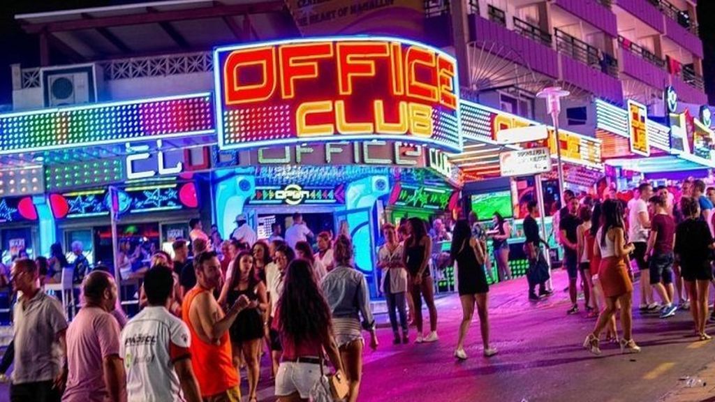 Dos hombres violan a un joven de 19 años en Magaluz Dos hombres violan a un joven de 19 años en Magaluz