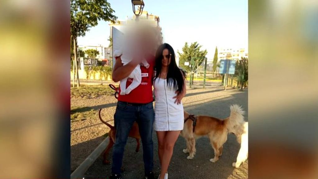 Varios testigos presenciaron un altercado entre Dana y una empleada de su bar