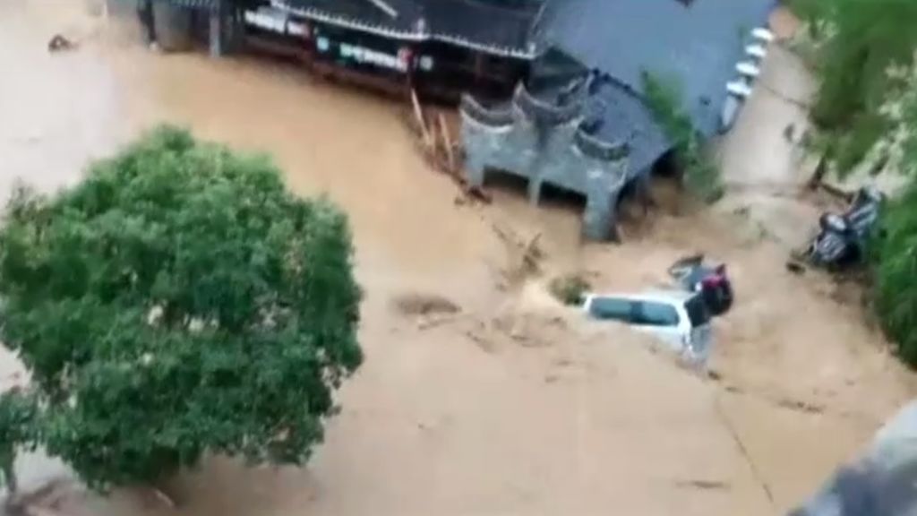 Evacuadas 300 personas en China por inundaciones